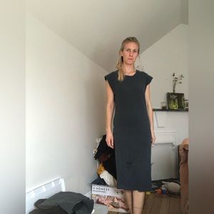 Aritzia Community Midi